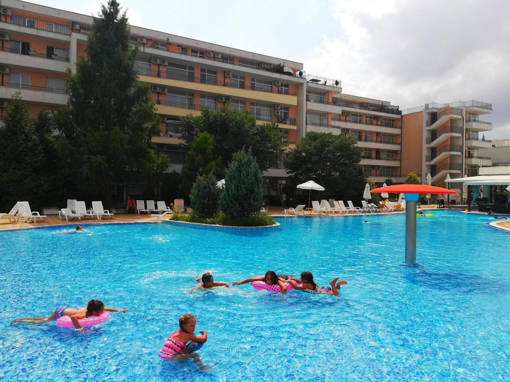Apartment Daisy Grand Kamelia Slăntjev Brjag Exteriör bild